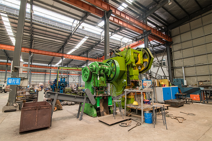 桦甸网架配件-锥头加工车间